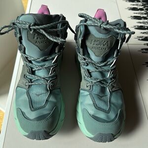 HOKA ANACAPA hiking boot